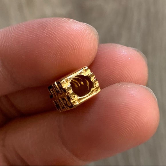 NWOT Star Wars, YGP, Shining 3-D Logo, Black Enamel LIMITED EDITION Charm 925 - Picture 9 of 10